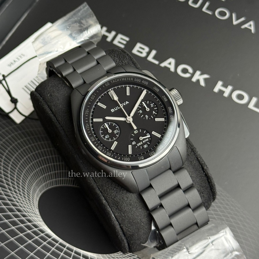 Bulova Bulova Lunar Pilot “Black Hole” - 98A335 Musou Black Dial - Archive Series - Limited Edition 6,000pcs