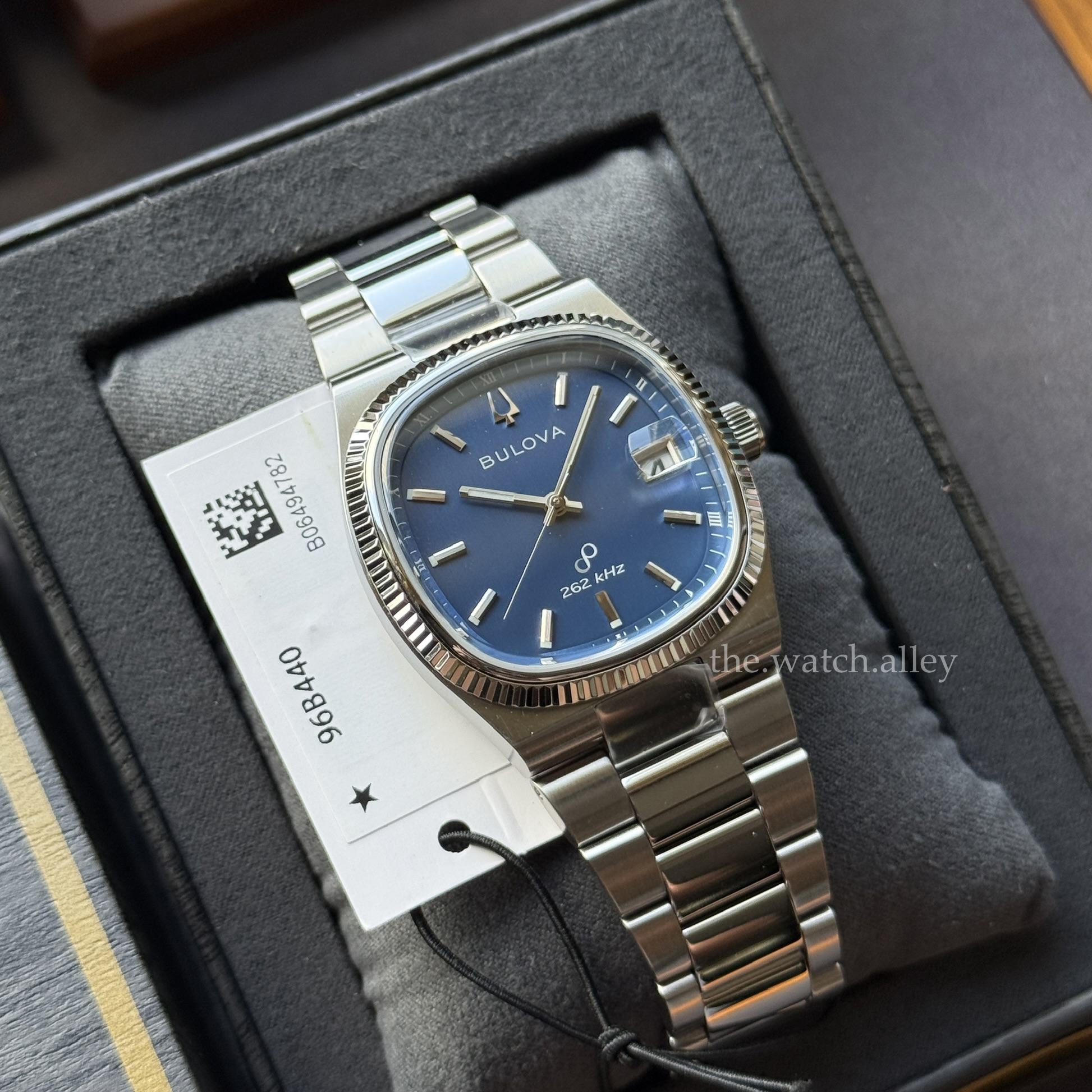 Bulova Bulova Super Seville - Blue Dial 262 kHz Precisionist - Retro TV Style - Ref. 96B440