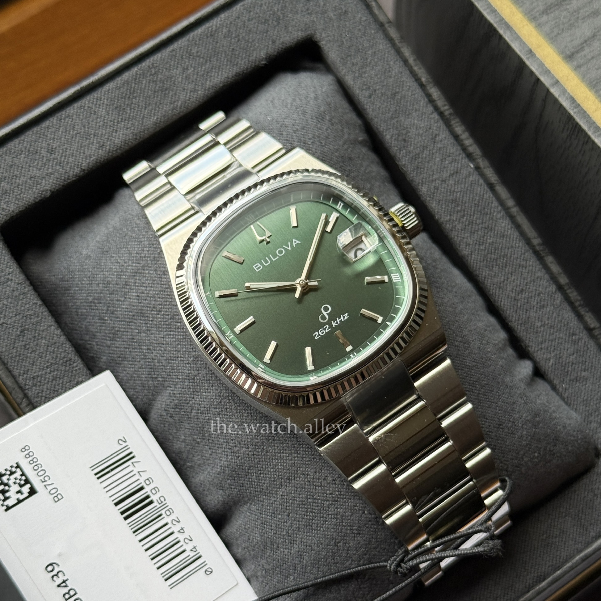 Bulova Bulova Super Seville - Green Dial 262 kHz Precisionist - Retro TV Style