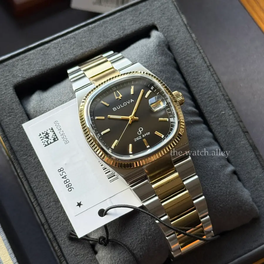Bulova Bulova Super Seville - Two-tone Gold Black Dial 98B458 - 262 kHz Precisionist - Retro TV Style