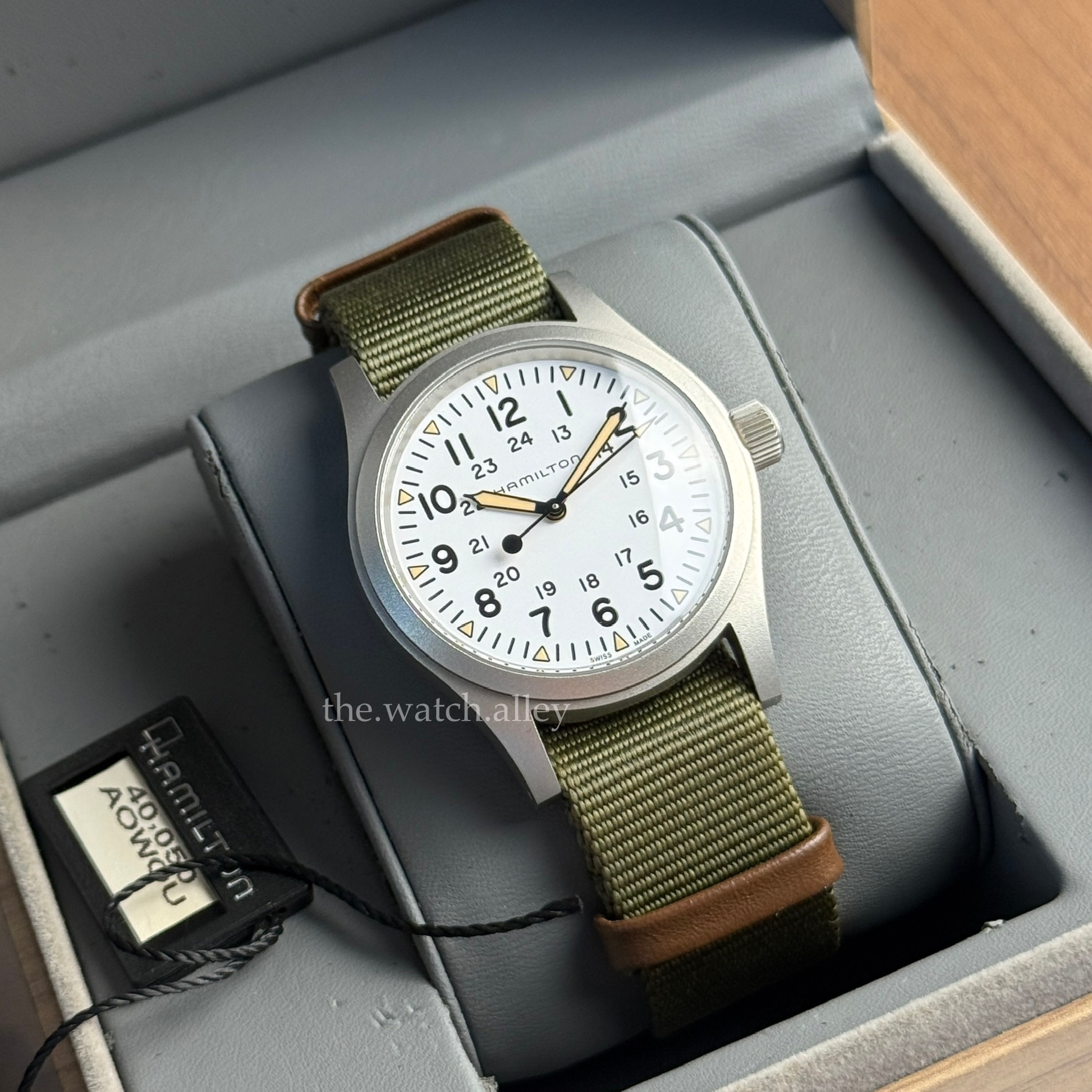 Hamilton Hamilton Khaki Field Mechanical 38mm - H69439411 Polar / White Dial - Hand-Wound Military Field Watch
