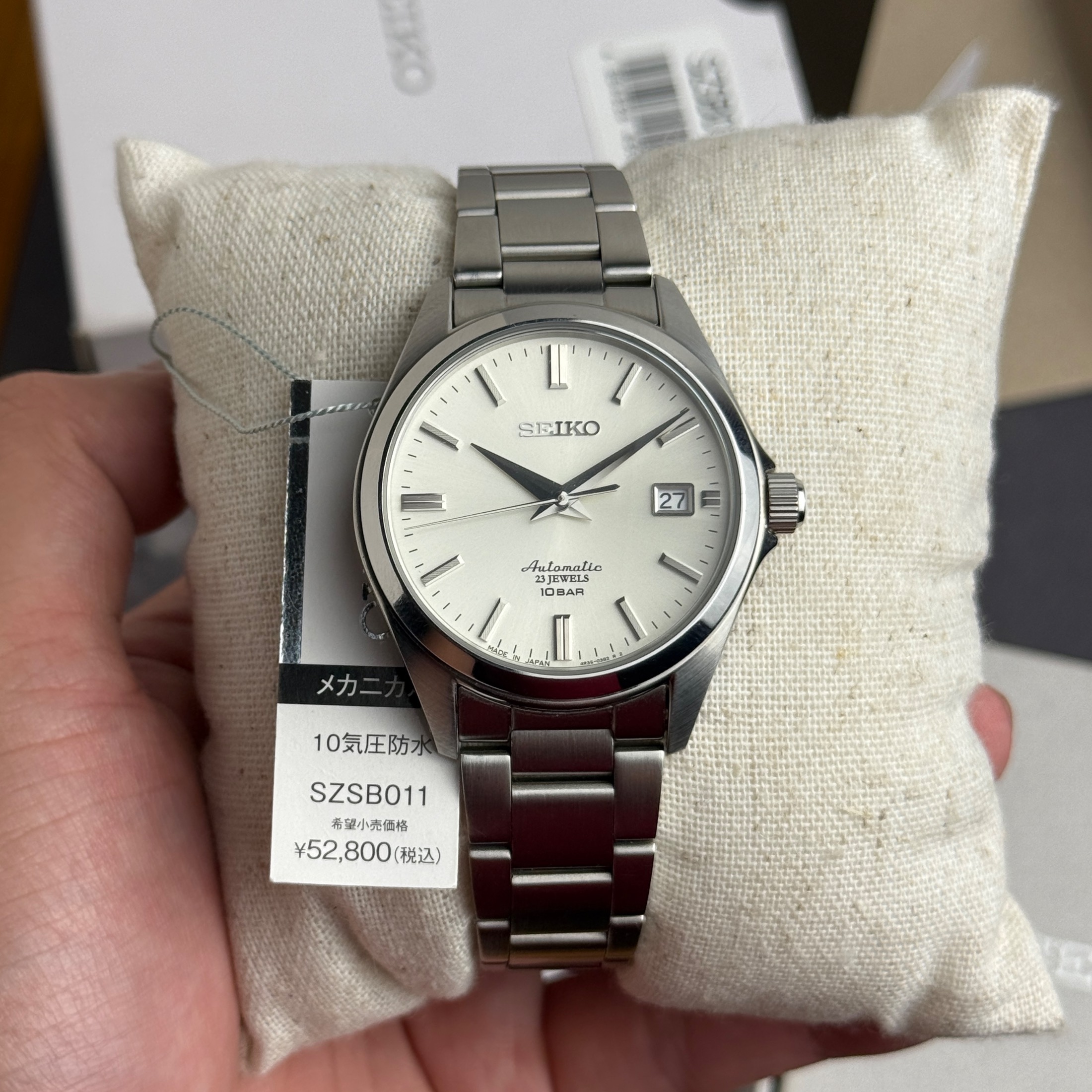 Seiko JDM Seiko Mechanical / Automatic - SZSB011 White / Ivory Dial - “Budget SARB035 Alternative” - Dress Watch