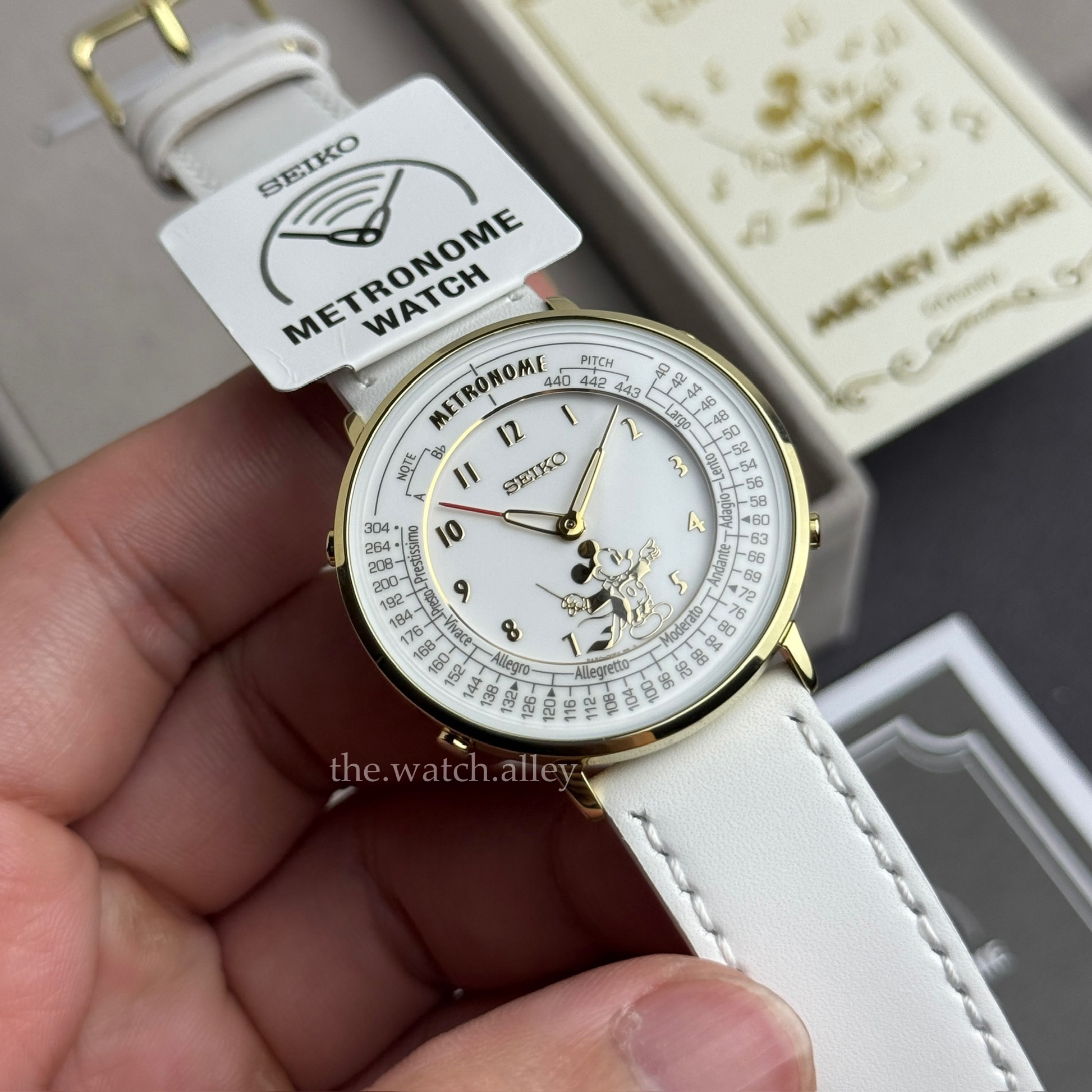 Seiko JDM Seiko Metronome - Disney Mickey Mouse Conductor Edition - SMW002D Gold Case White Leather Strap - Yamano Gakki Japan Exclusive - Limited Edition 200pcs
