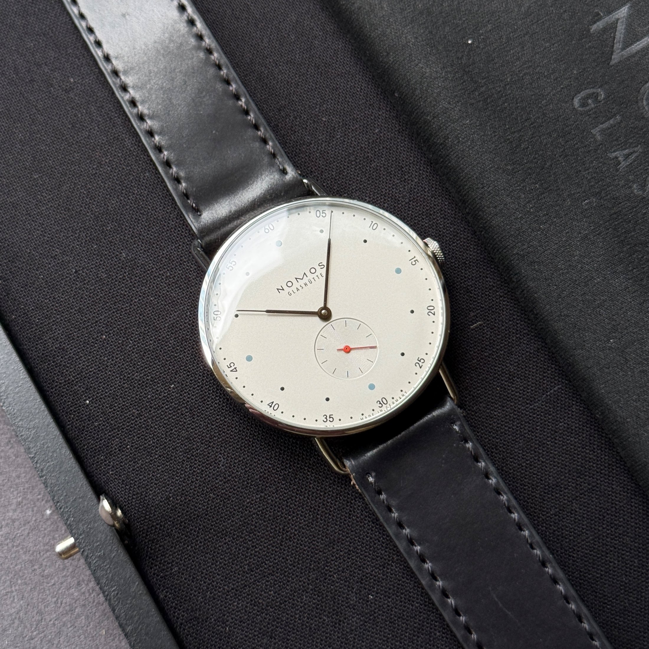 NOMOS NOMOS Glashütte Metro 38 - Ref. 1108 White Silver-Plated Dial - Manual-Wind German Dress Watch