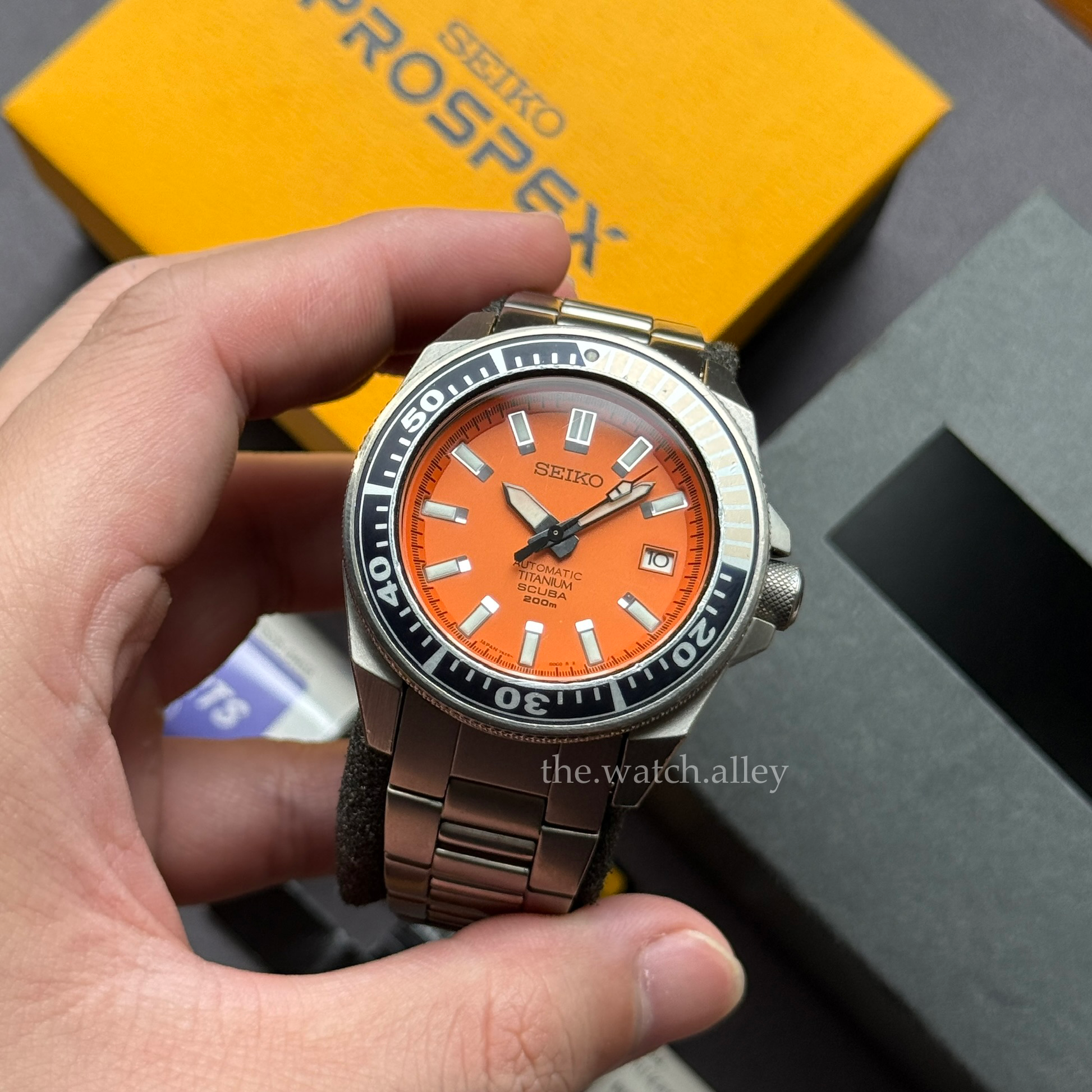 Seiko RARE JDM Seiko Samurai Gen 1 - Orange SBDA005 Discontinued Titanium Divers Watch