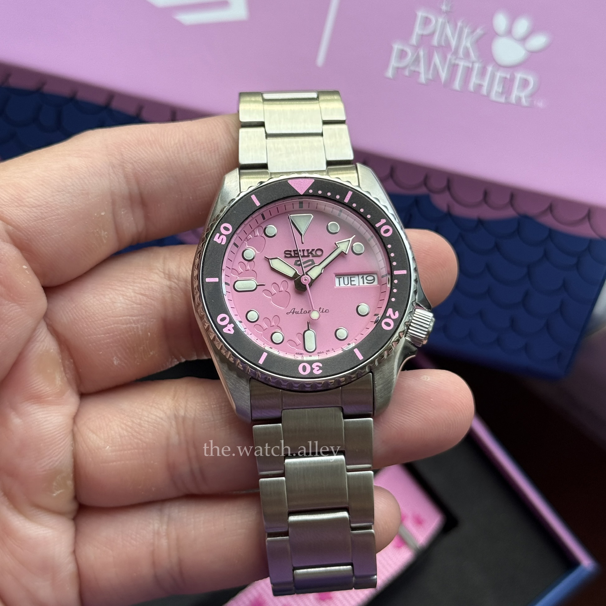 Seiko Seiko 5 Sports X “Pink Panther” - 38mm SRPM07 / SRPM07K1 - Limited Edition 9,999pcs