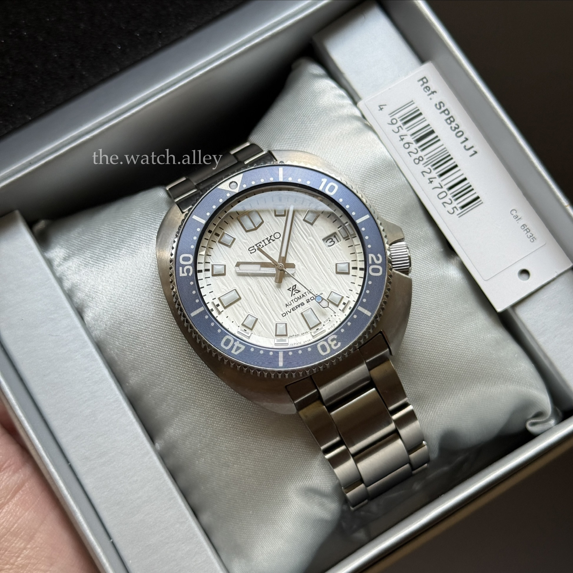 Seiko Seiko Prospex Captain Willard - SPB301J1 Glacier Series - Save The Ocean 1970 Diver’s Modern Re-interpretation