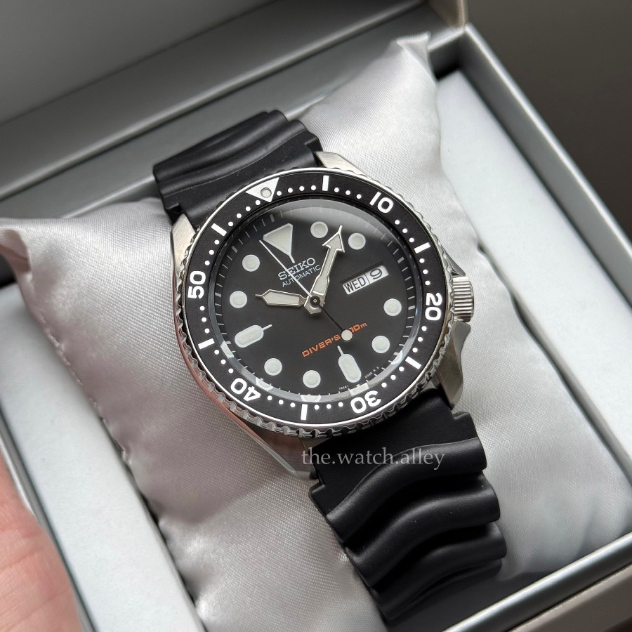 Seiko Seiko - SKX007 / SKX007K1 Black Discontinued Model - Diver’s Watch - Automatic
