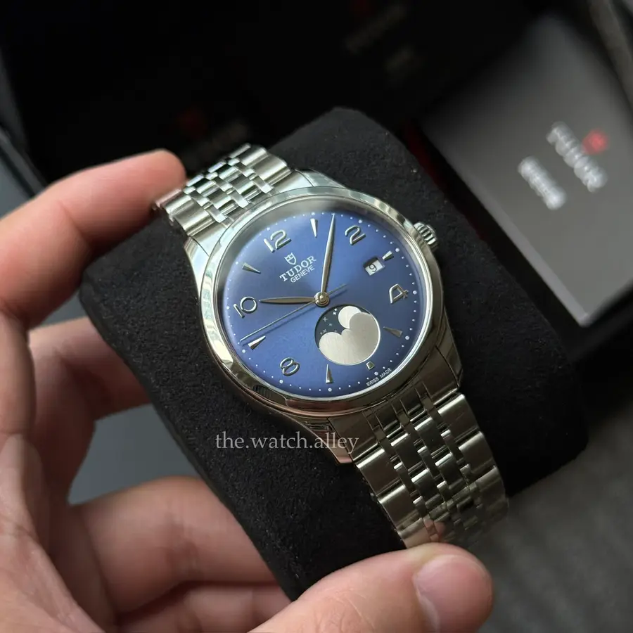 Tudor Tudor 1926 Luna - Blue Dial Moonphase 39mm - M91560-0002